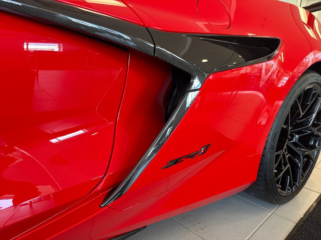 Used 2025 Chevrolet Corvette ZR1 w/ ZR1 Carbon Fiber Aero Package RWD image 56