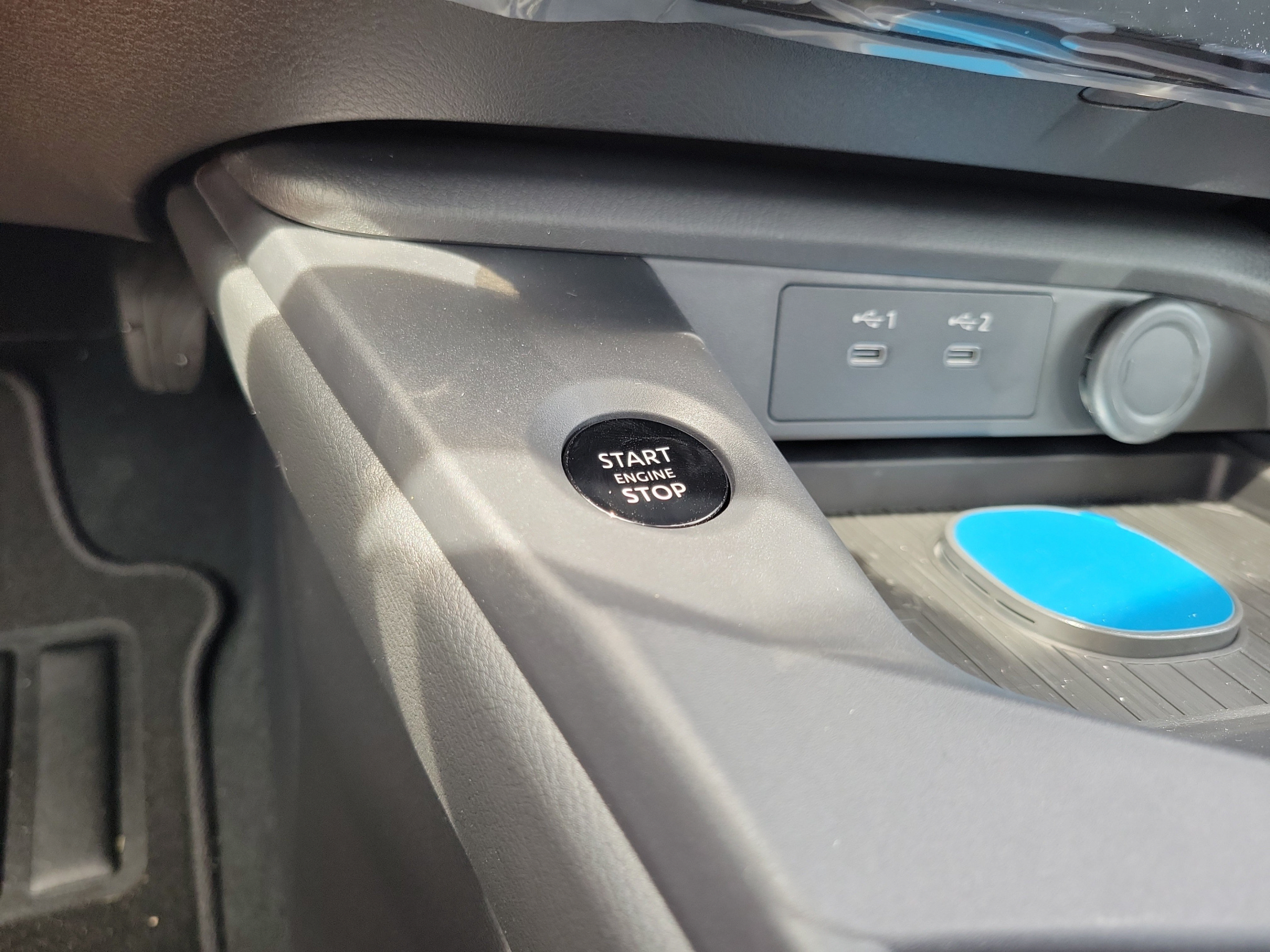 New 2027 Nissan Sentra SR w/ Floor Mat Package FWD image 28