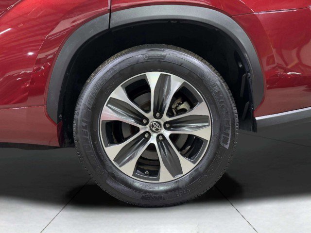 Used 2021 Toyota Highlander XLE image 69