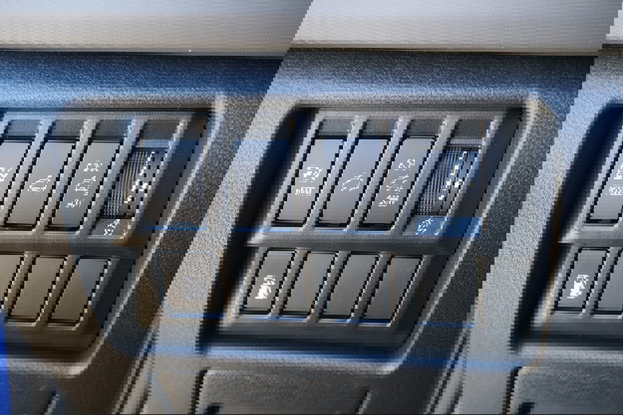 Certified 2025 Subaru Forester Sport image 17