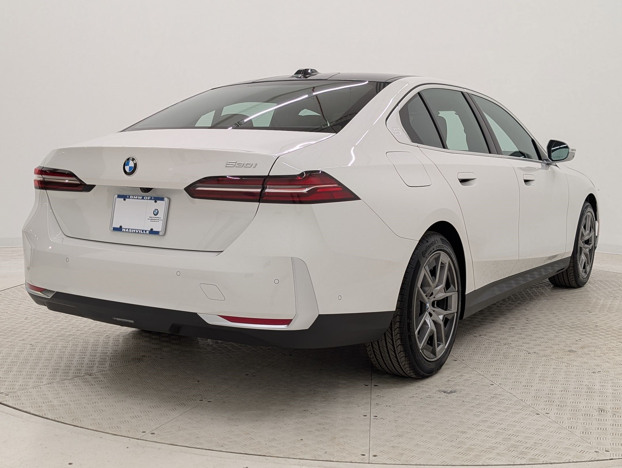 New 2026 BMW 530i w/ Premium Package RWD image 9