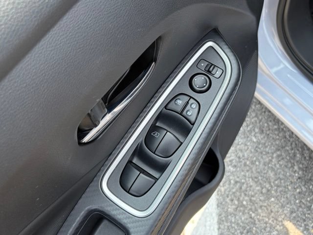 Certified 2025 Nissan Versa SR w/ Trunk Package FWD image 13