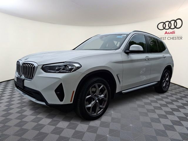Used 2023 BMW X3 xDrive30i w/ Premium Package w/ZPA AWD/4WD image 3