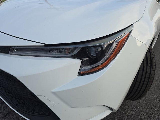 Used 2021 Toyota Corolla LE image 27