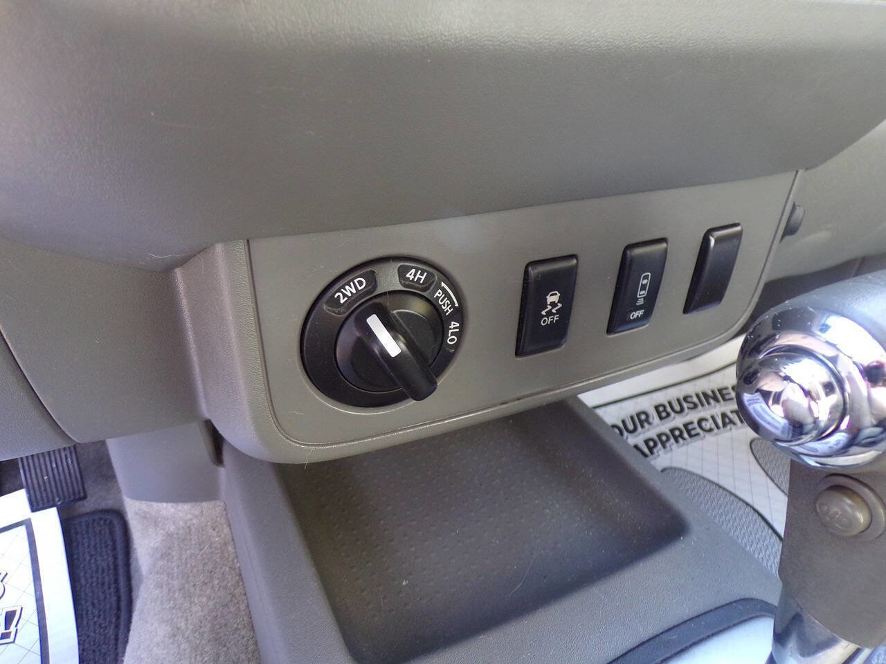 Used 2013 Nissan Frontier SV w/ SV Value Truck Pkg image 13