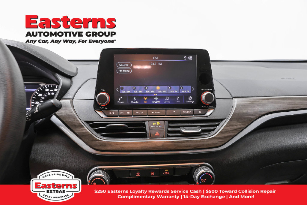 Used 2025 Nissan Altima 2.5 SV FWD image 13