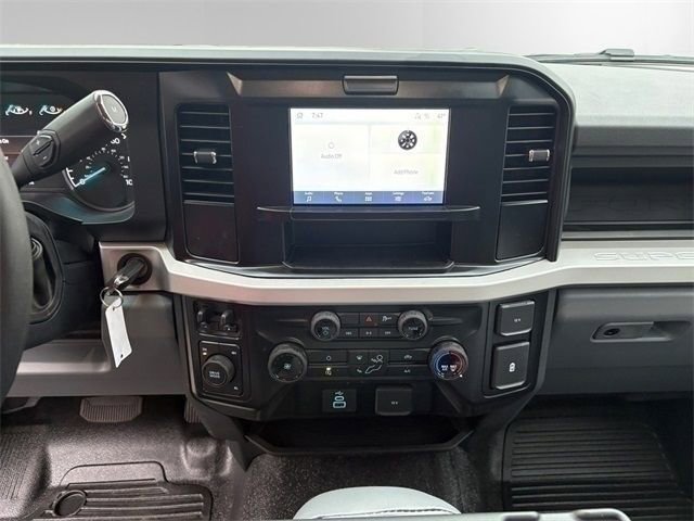 New 2026 Ford F550 4x4 Regular Cab Super Duty w/ XL Chrome Package image 11