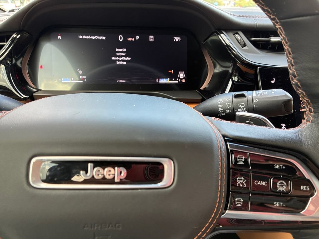 New 2026 Jeep Grand Cherokee Summit w/ Obsidian Package AWD/4WD image 13