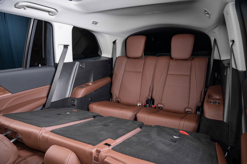 Certified 2026 Mercedes-Benz GLS 450 4MATIC image 33