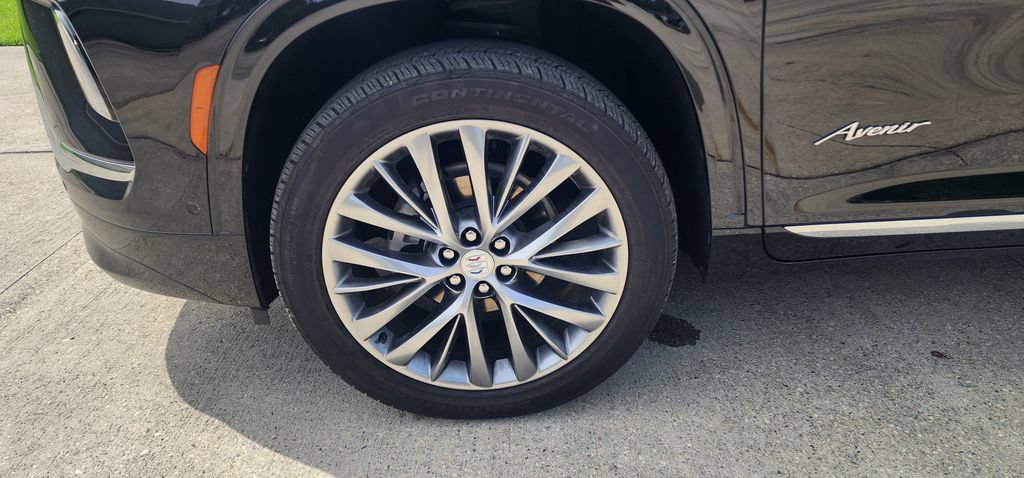 Used 2026 Buick Enclave Avenir w/ Super Cruise Package FWD image 9
