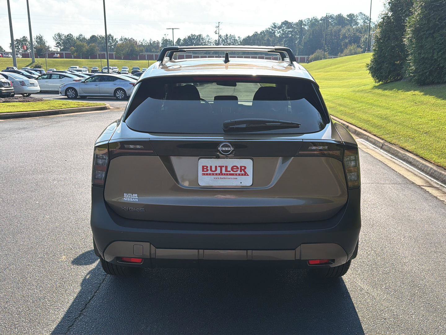 New 2027 Nissan Kicks SV FWD image 5