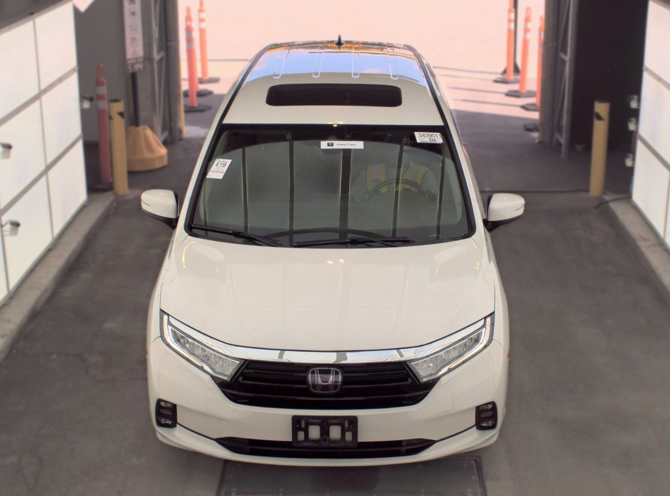 Used 2022 Honda Odyssey EX-L image 2