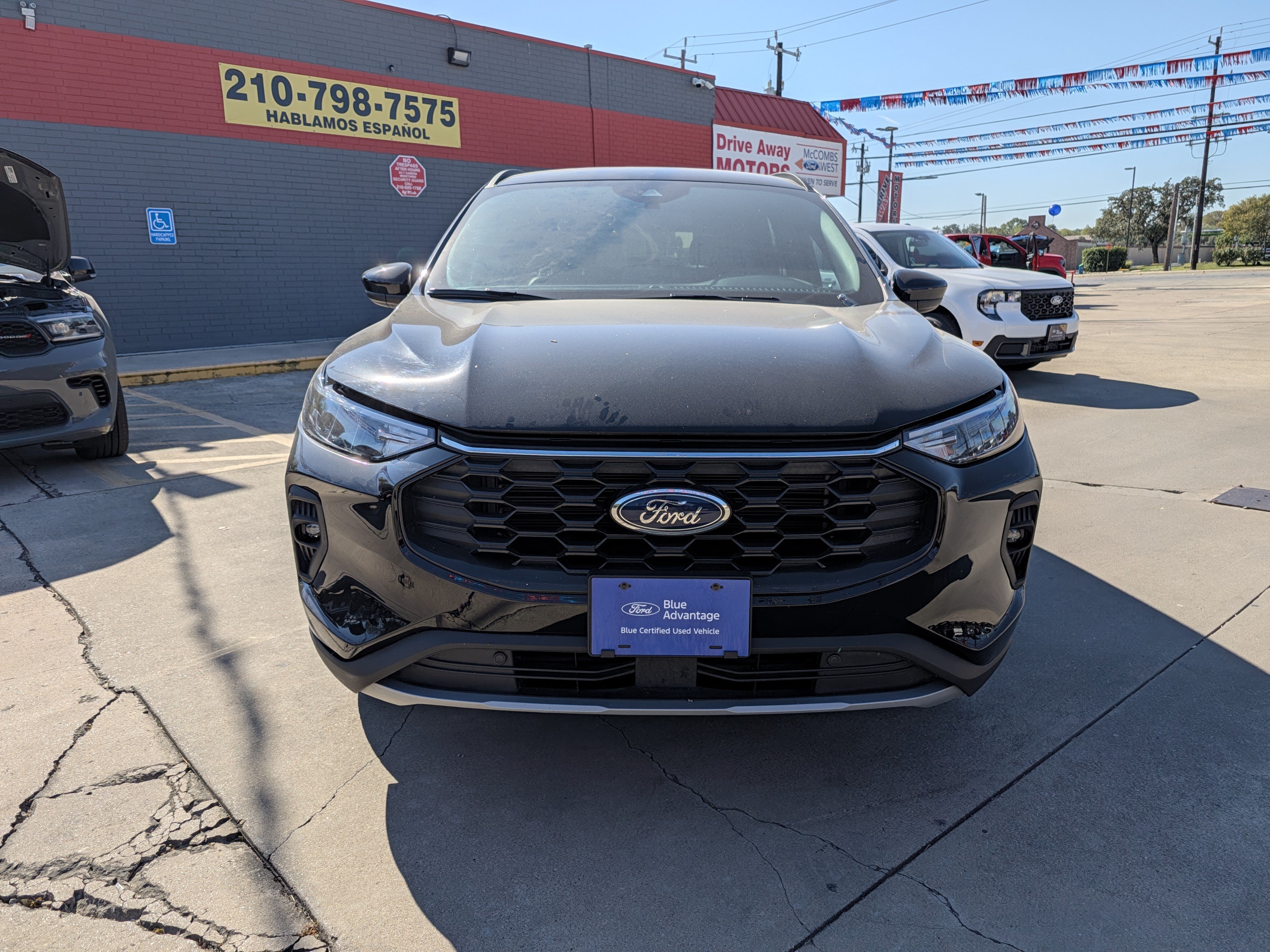 Certified 2025 Ford Escape ST-Line Select AWD/4WD image 2
