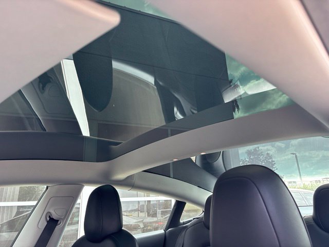 Used 2021 Tesla Model 3 Standard Range Plus RWD image 12