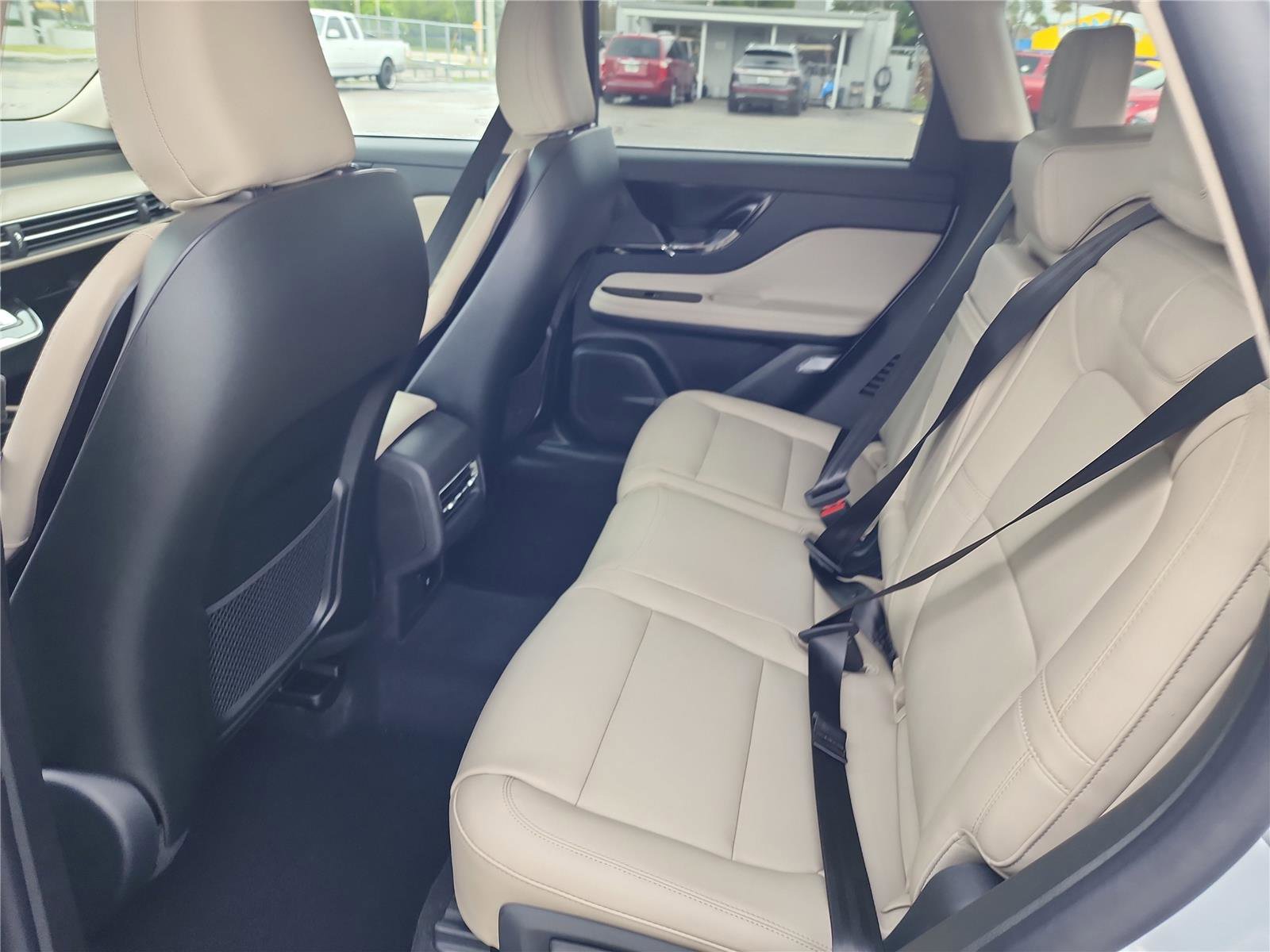 New 2026 Lincoln Corsair Premiere image 17