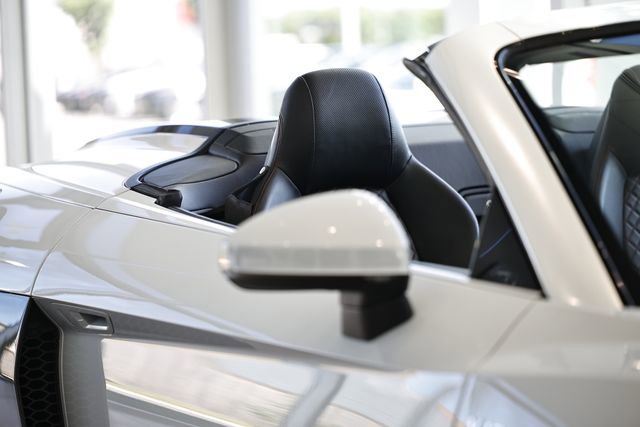 Used 2020 Audi R8 V10 w/ Carbon Exterior Package AWD/4WD image 3