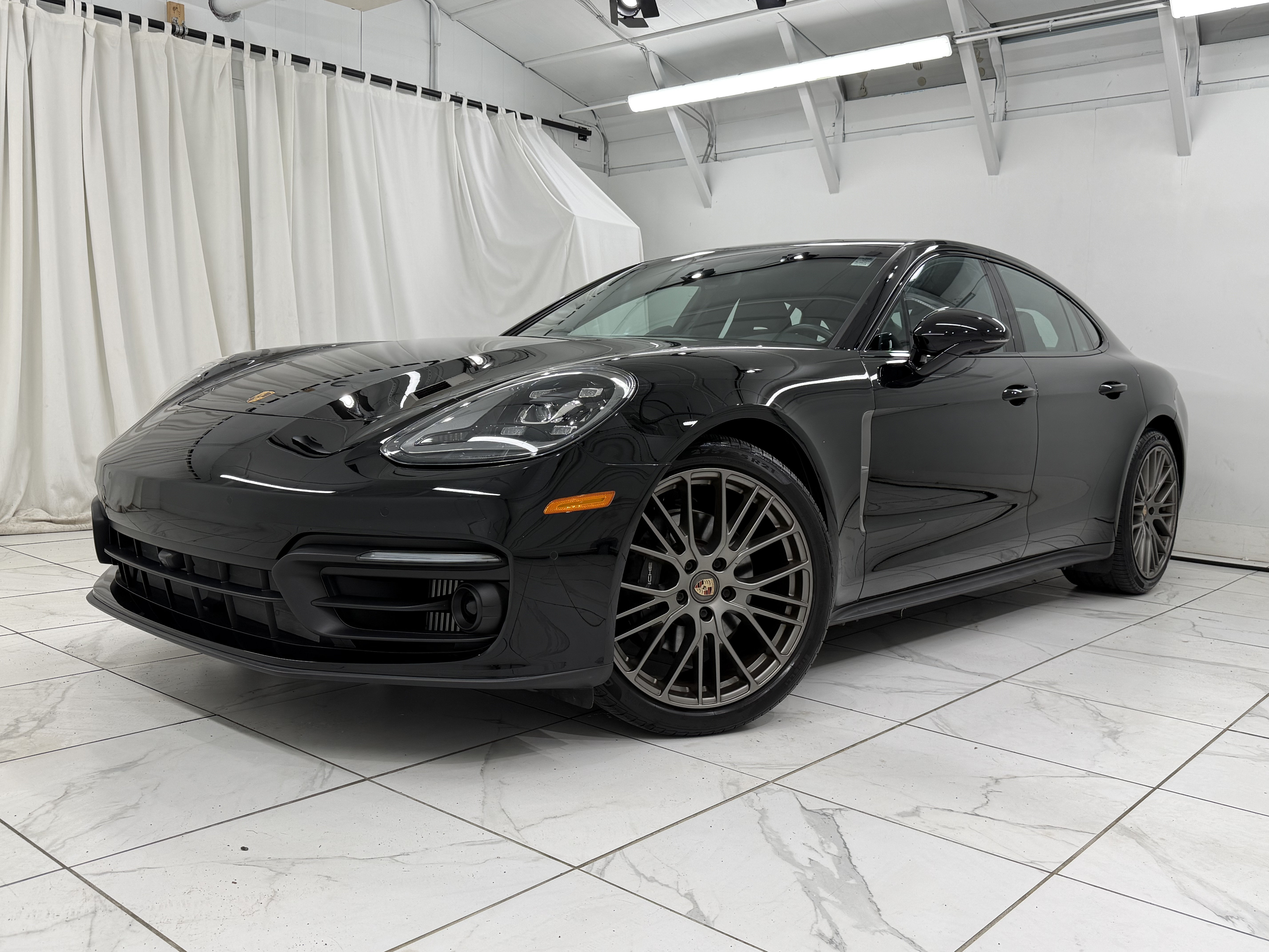 Certified 2023 Porsche Panamera 4 Platinum Edition AWD/4WD image 7