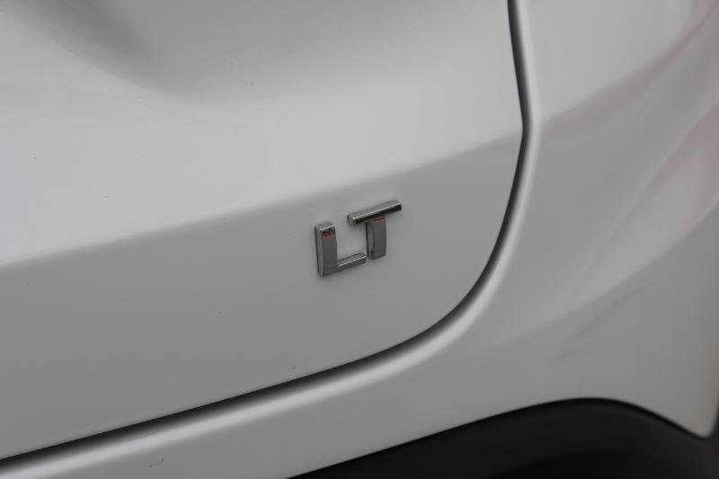 Used 2025 Chevrolet Trax LT image 26