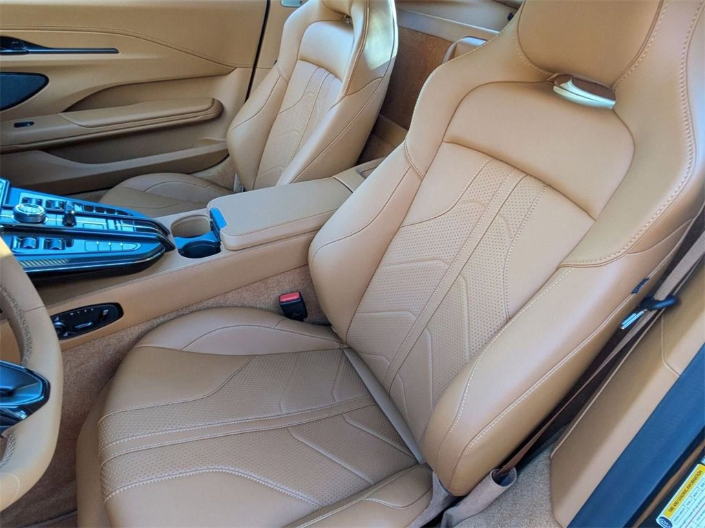 New 2026 Aston Martin V8 Vantage Coupe image 5