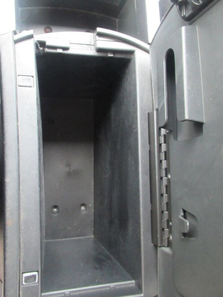 Used 2012 Nissan Armada SV image 40