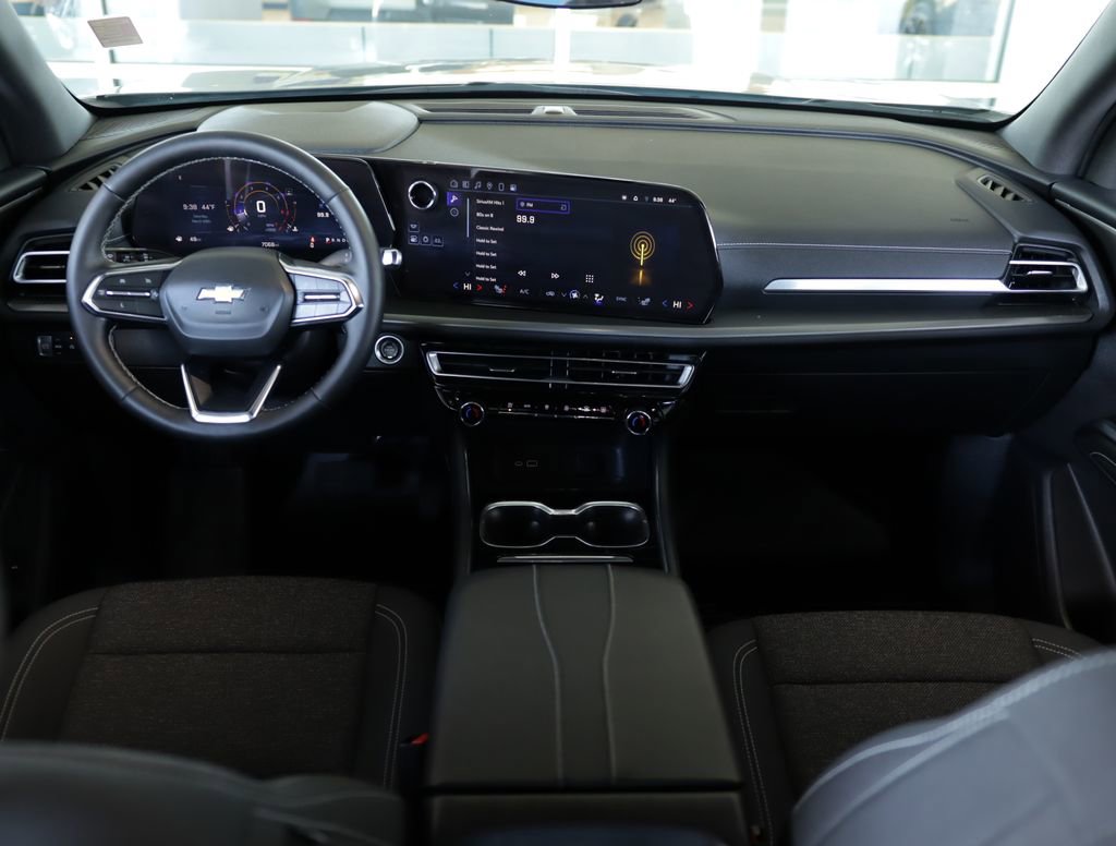 Used 2024 Chevrolet Traverse LT image 21