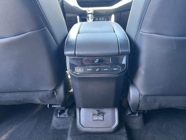 Certified 2025 Toyota Highlander XLE image 18