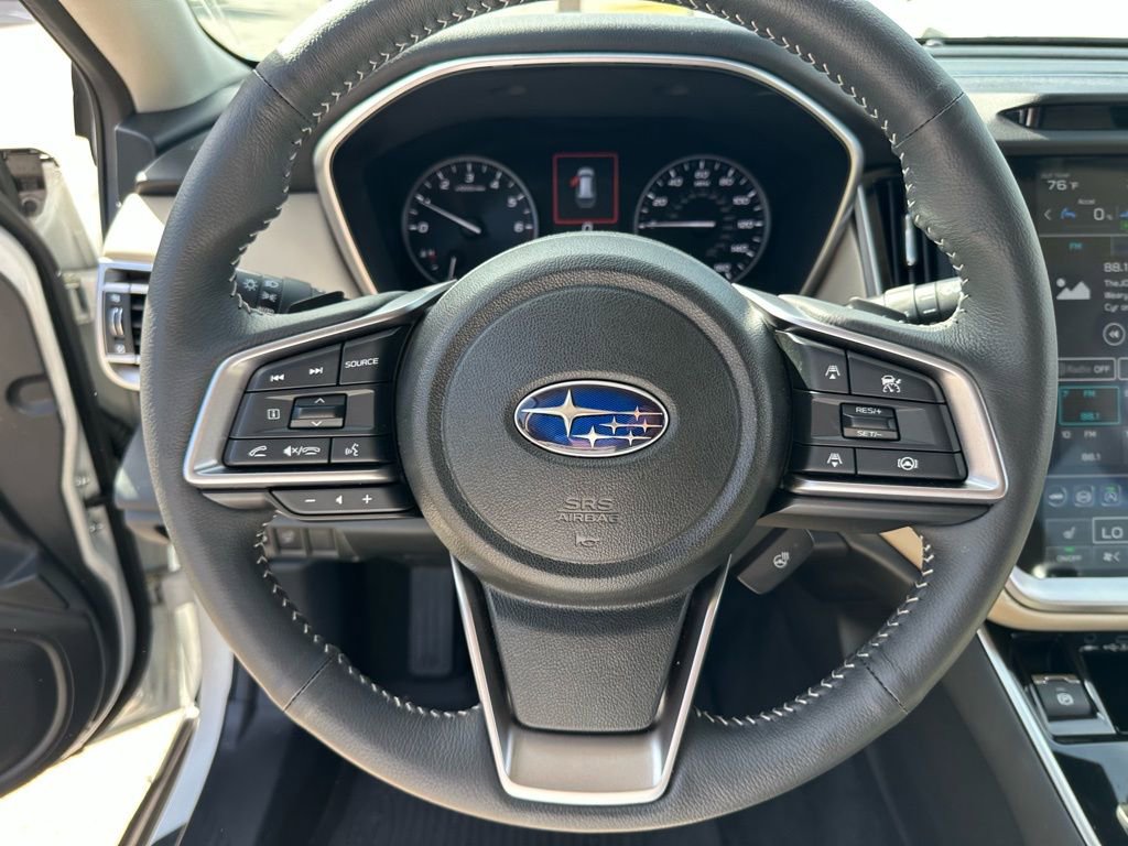 Used 2025 Subaru Outback Premium image 17
