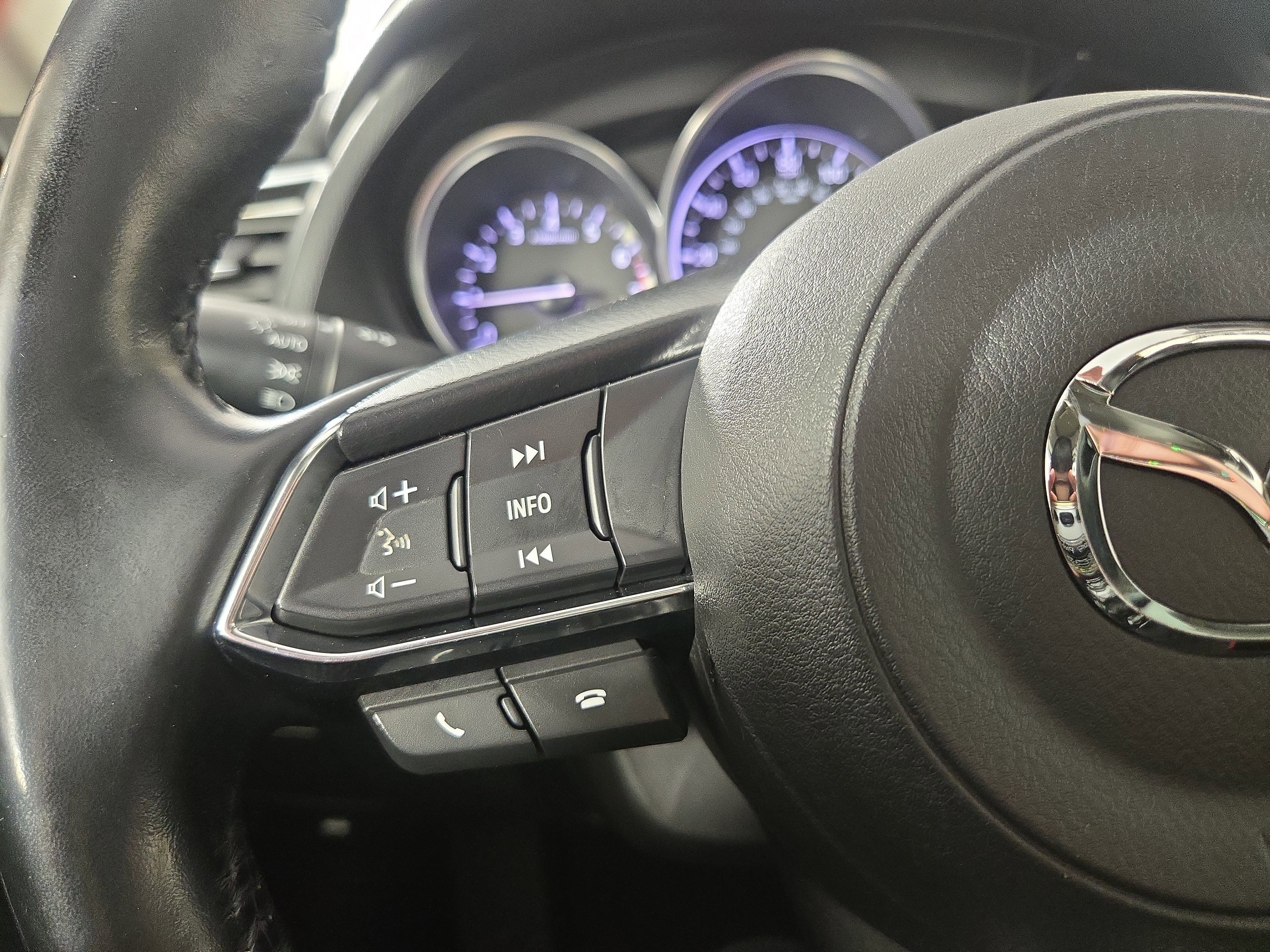 Used 2017 MAZDA MAZDA6 Touring image 15