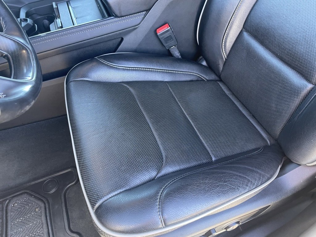 Used 2022 RAM 1500 Limited w/ Body-Colour Bumper Group image 21