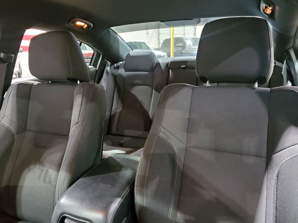 Used 2018 Dodge Charger R/T w/ Navigation & Travel Group image 37