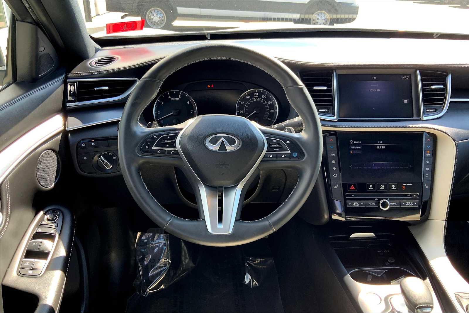 Used 2023 INFINITI QX55 Luxe w/ Cargo Package image 5