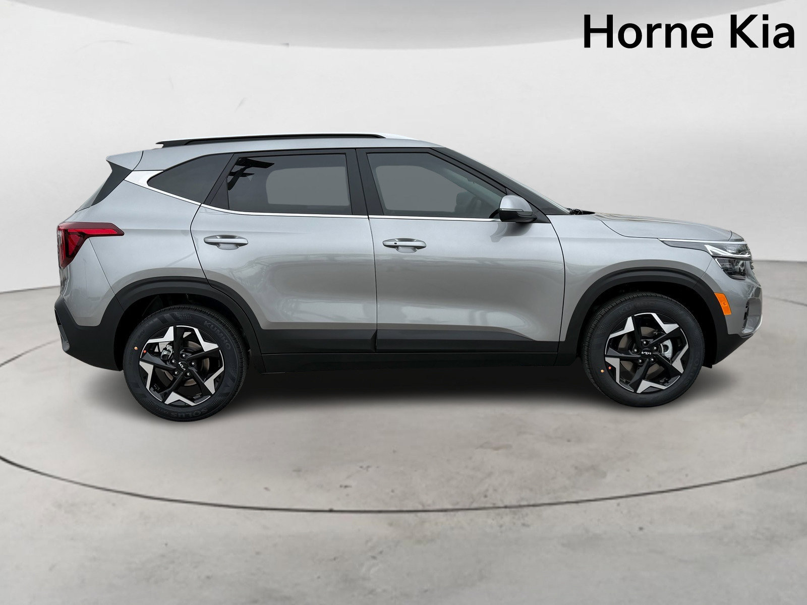 New 2026 Kia Seltos EX image 3