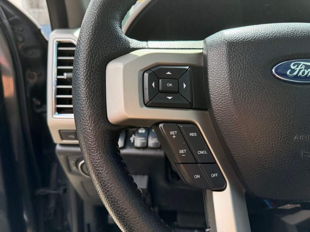 Used 2015 Ford F150 Lariat w/ Equipment Group 502A Luxury AWD/4WD image 15