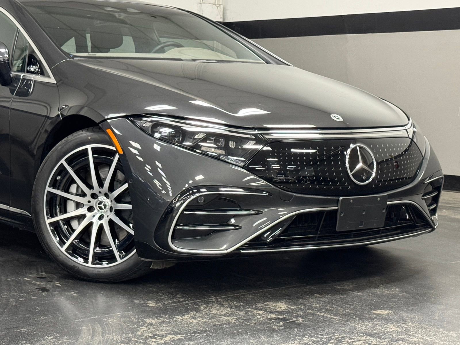 Certified 2023 Mercedes-Benz EQS 580 4MATIC Sedan image 3