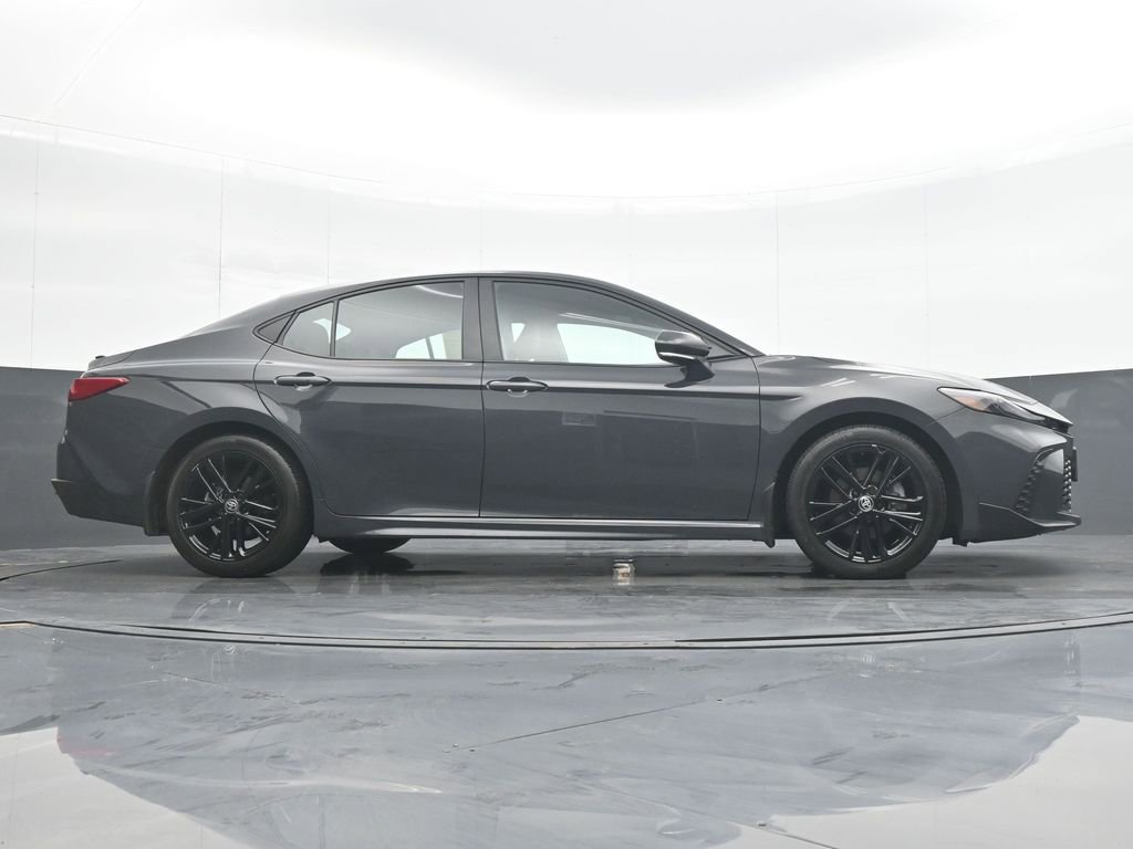 Used 2025 Toyota Camry XSE FWD image 30