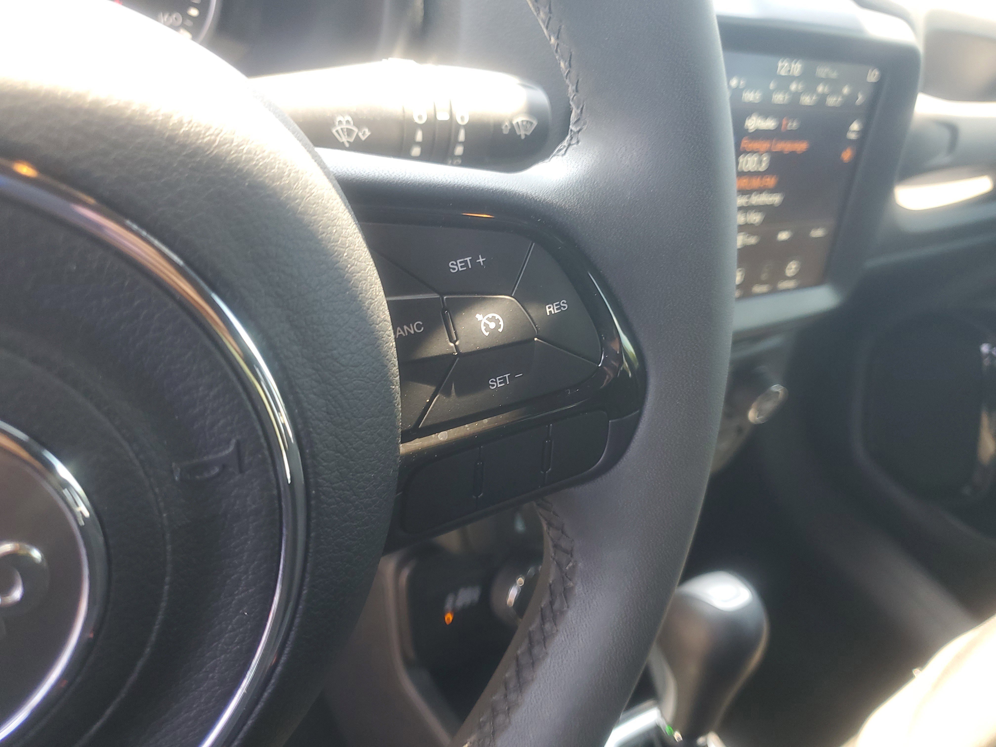 Used 2022 Jeep Renegade Altitude AWD/4WD image 16