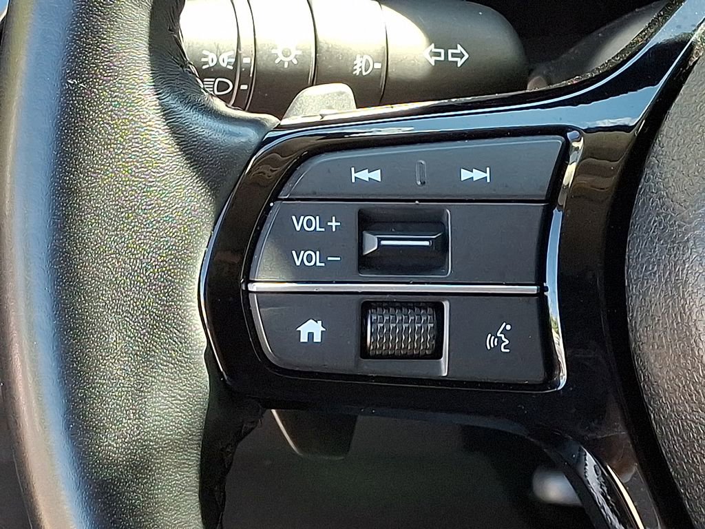 Used 2025 Honda Pilot EX-L image 22