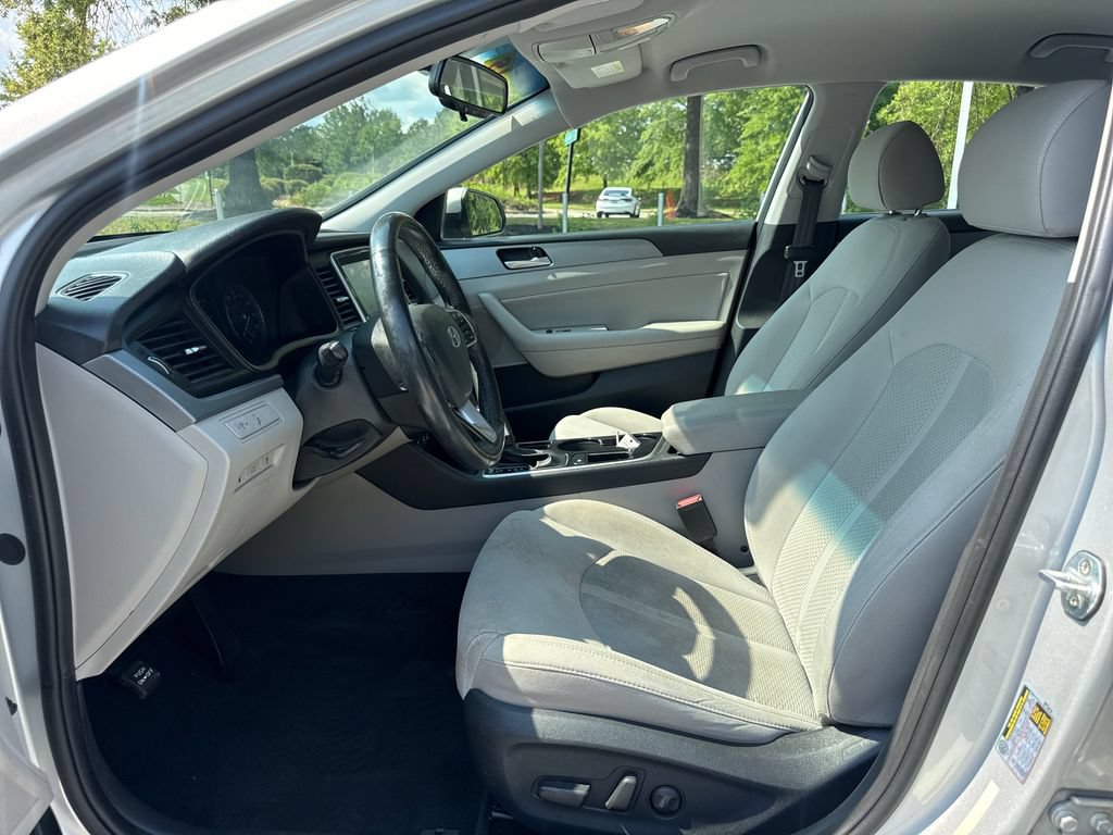 Used 2019 Hyundai Sonata SEL FWD image 12