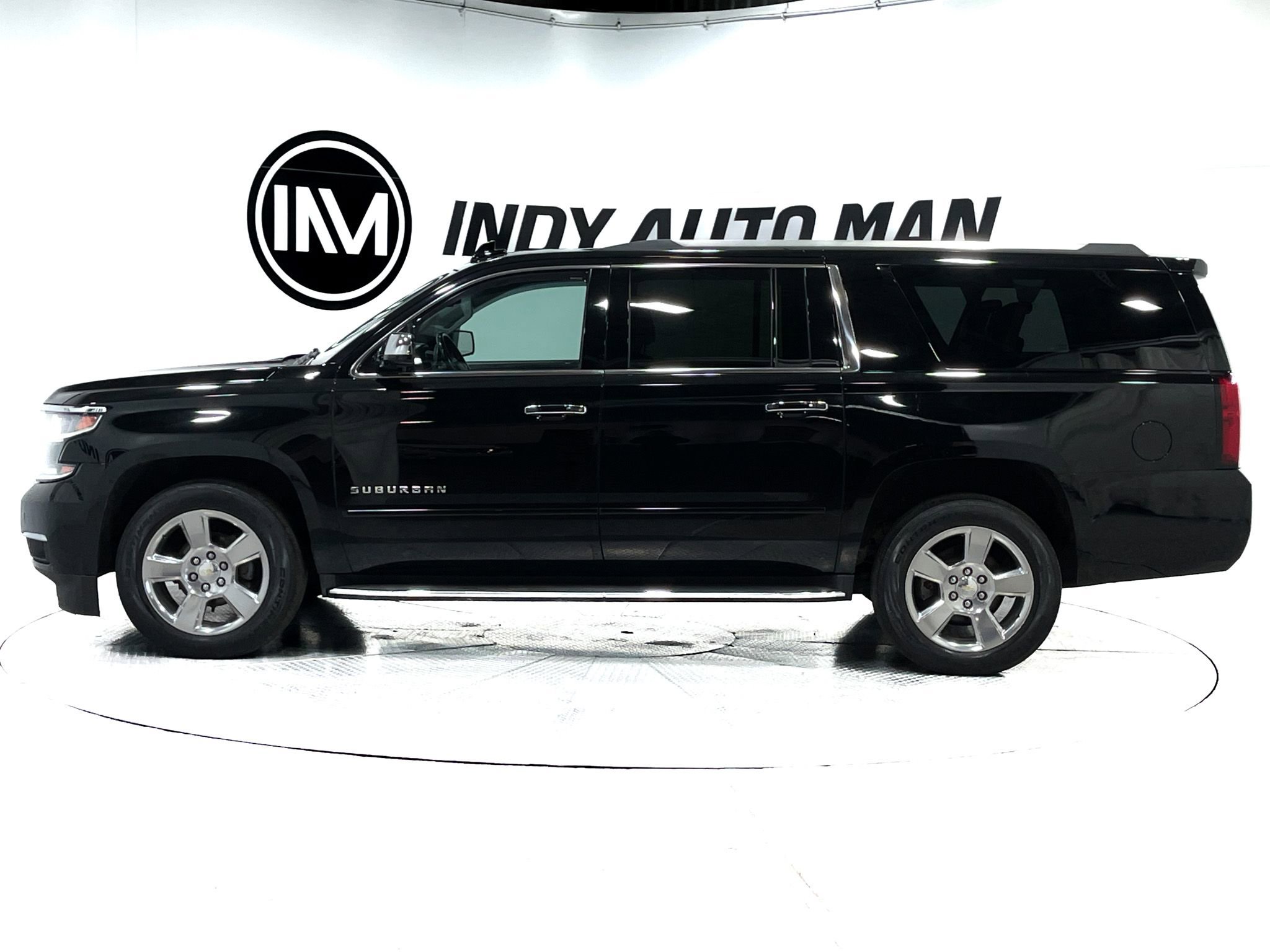 Used 2018 Chevrolet Suburban Premier image 6