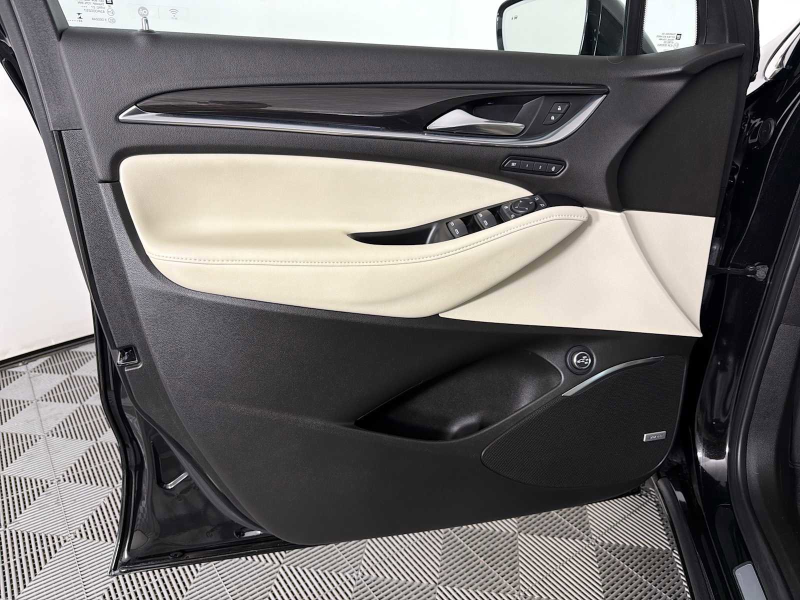 Certified 2024 Buick Enclave Premium w/ Sport Touring Edition image 8