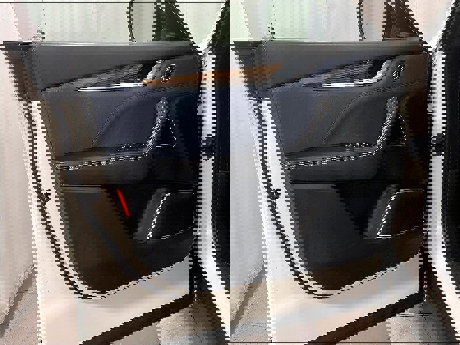 Used 2018 Maserati Levante GranLusso image 9