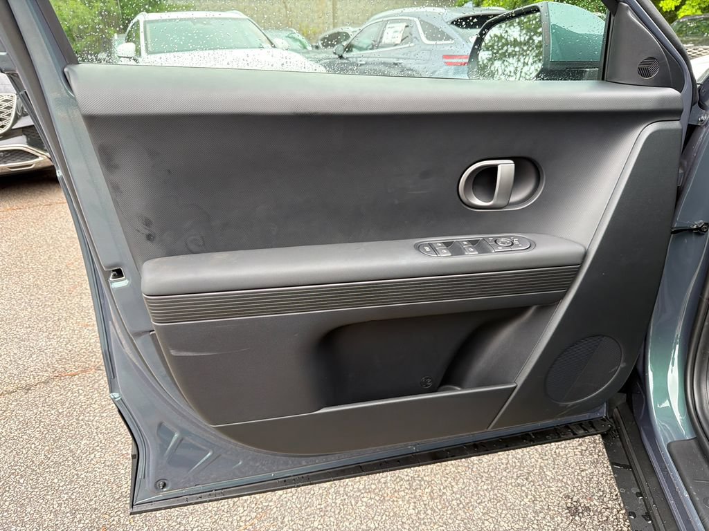 New 2026 Hyundai Ioniq 5 SE RWD image 10