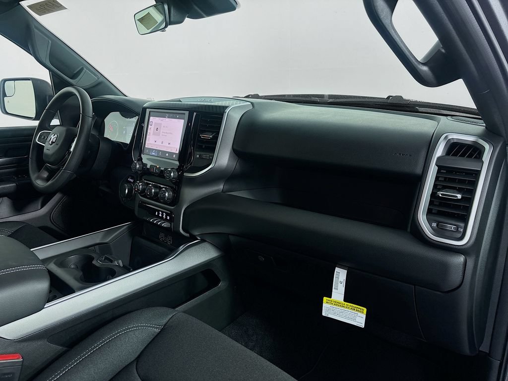 New 2026 RAM 1500 Express AWD/4WD image 19