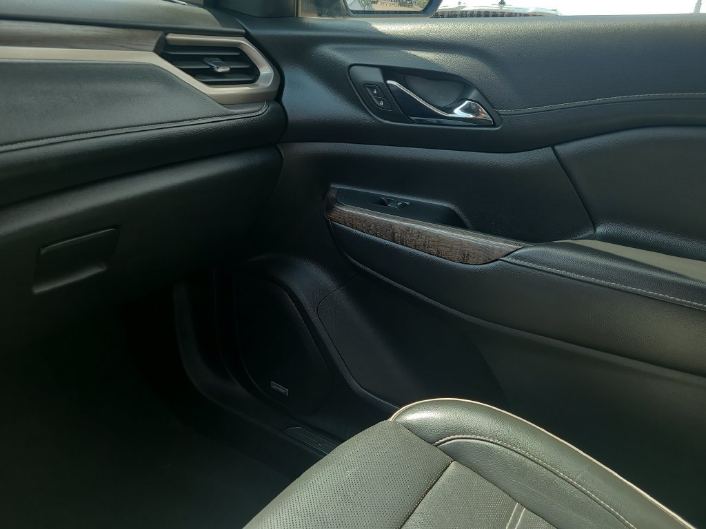 Used 2023 GMC Acadia Denali FWD image 23