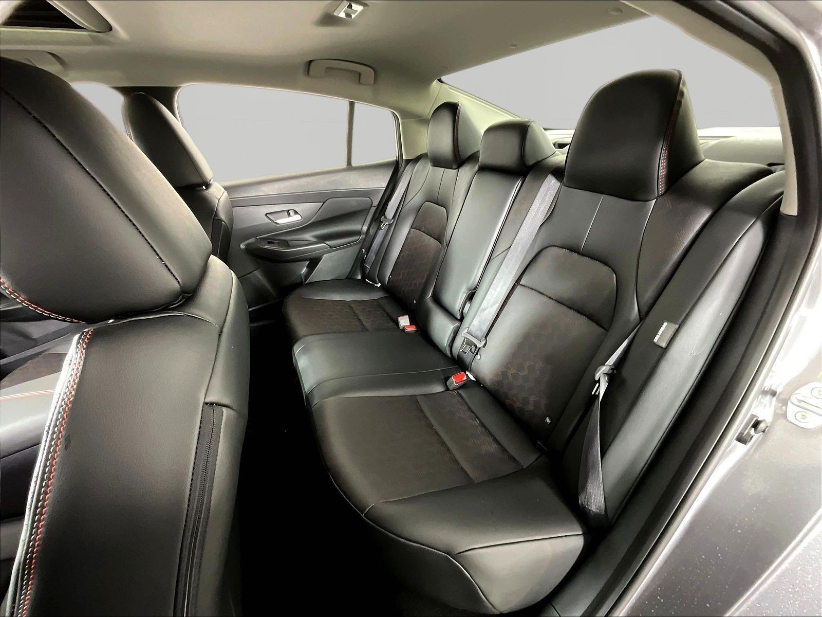 New 2026 Nissan Sentra SR w/ SR Premium Package FWD image 18