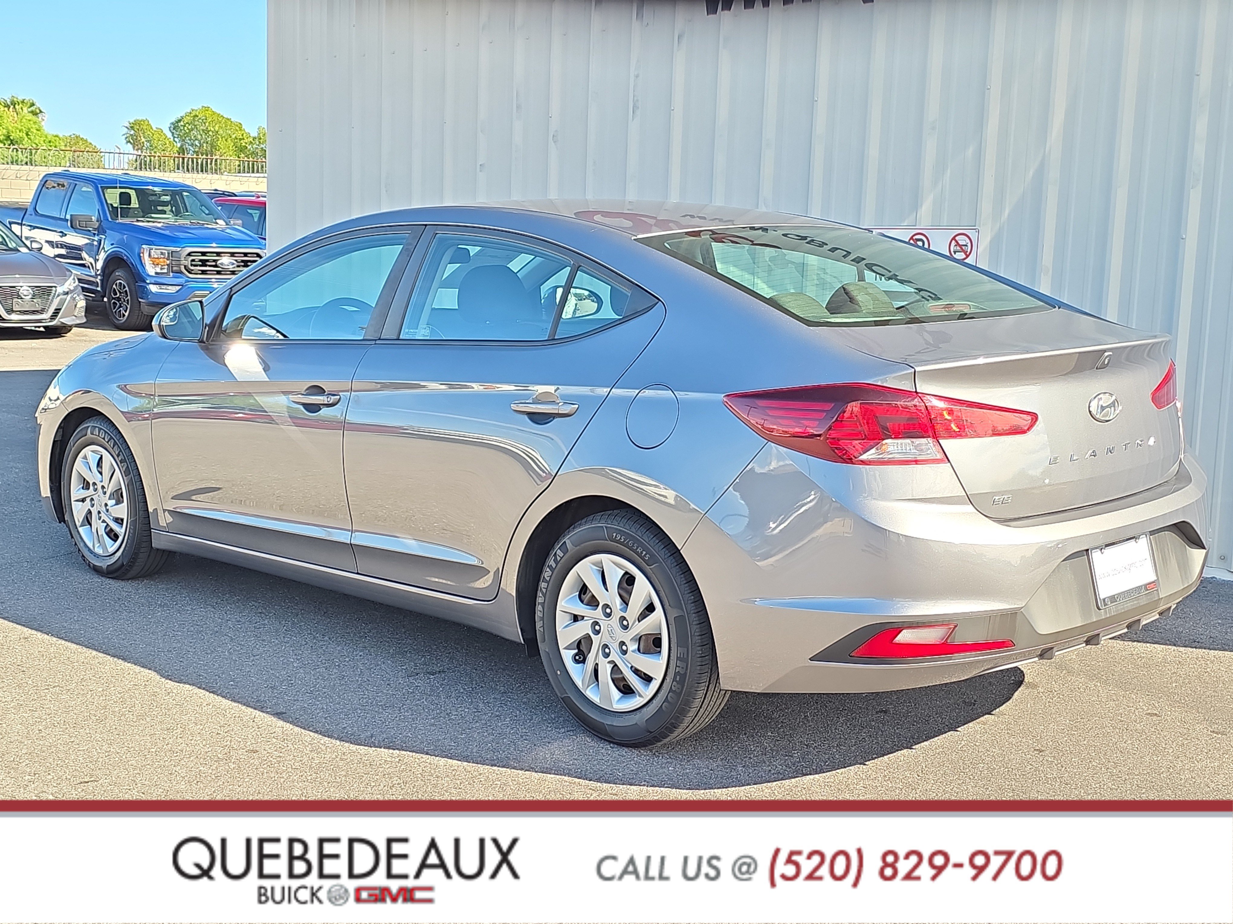 Used 2019 Hyundai Elantra SE w/ Cargo Package FWD image 5