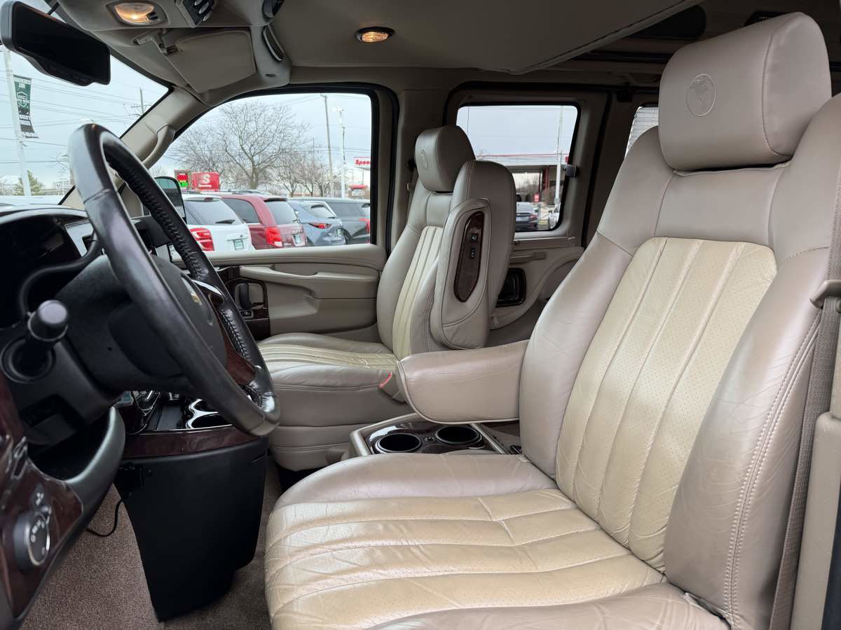 Used 2012 Chevrolet Express 1500 image 30