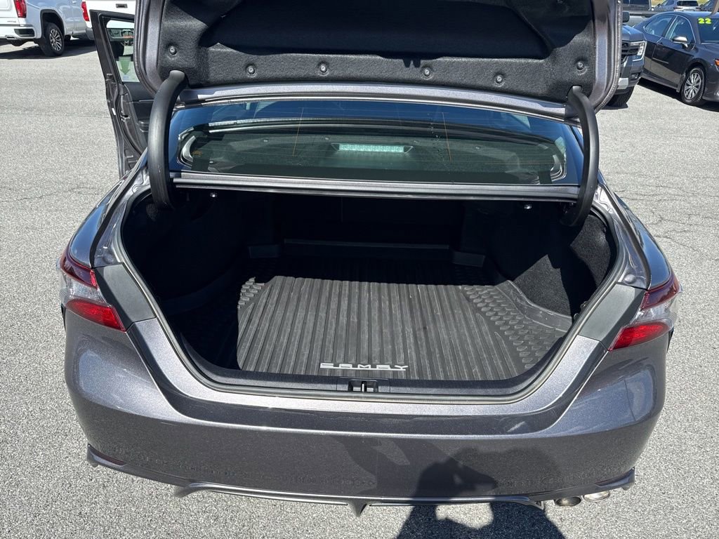 Used 2024 Toyota Camry SE w/ Cold Weather Package image 17