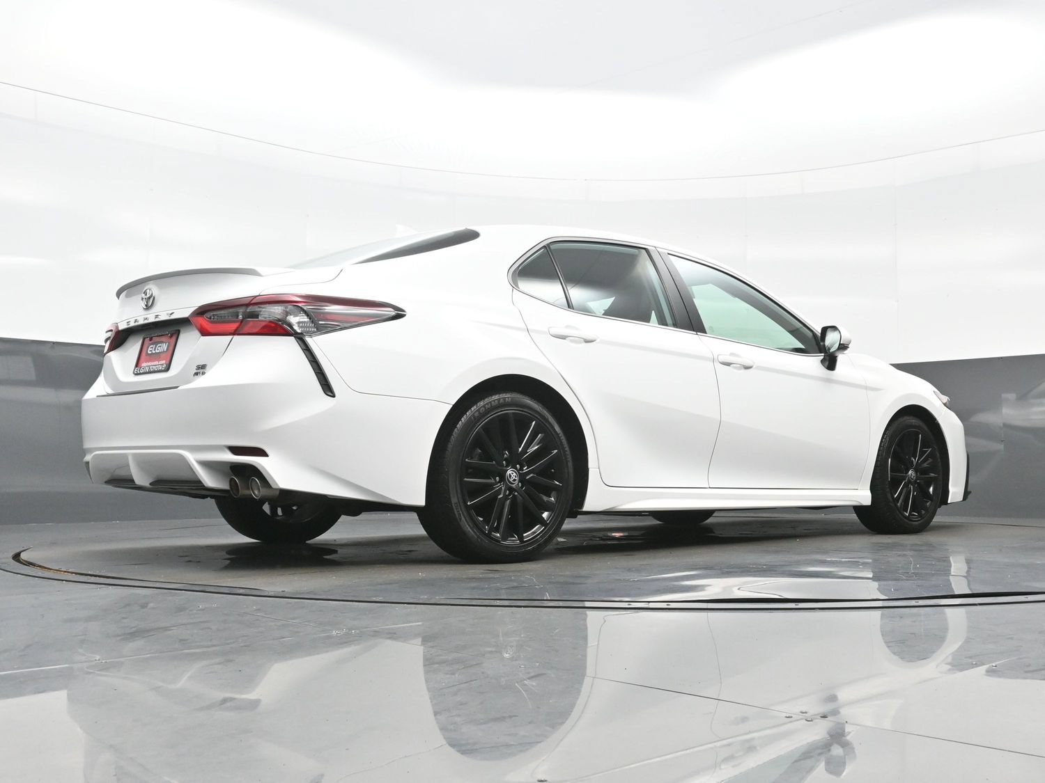 Used 2022 Toyota Camry SE AWD/4WD image 32