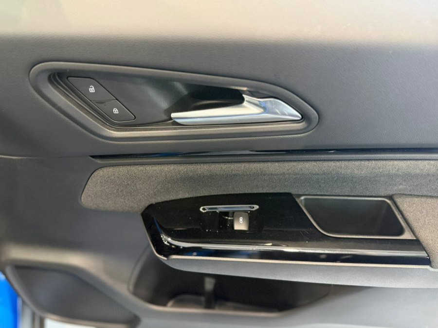 Used 2025 Honda Prologue EX image 18